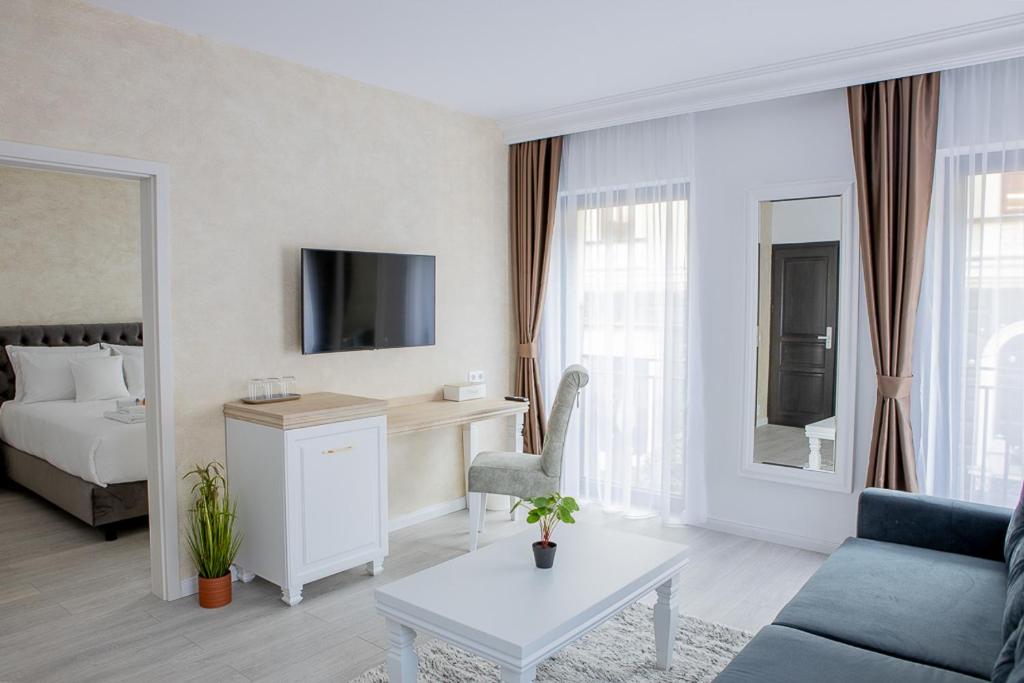 Apartament Deluxe - cazare hotel Sighetu Marmației - baie modernă