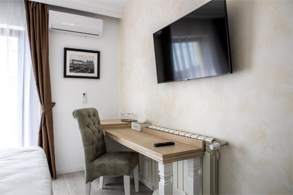 Camera Dublă - cazare hotel Sighetu Marmației - baie modernă